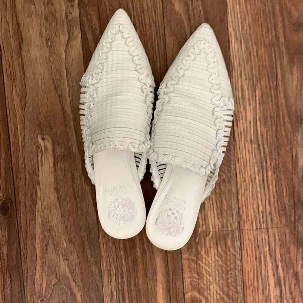 Vince Camuto Manindie Pointed Toe Stitched Mule